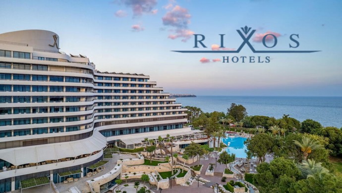 ما هي الفنادق التي توفر دخولاً مجانياً إلى أرض الأساطير؟